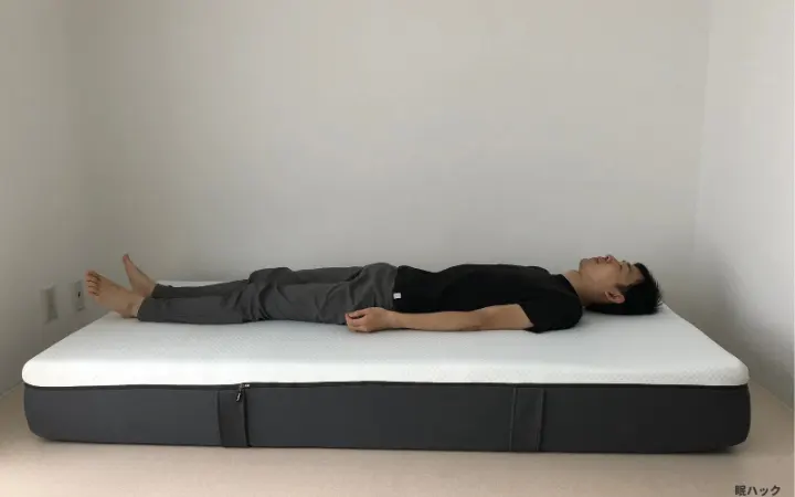 エマスリープ　あお向け　男性