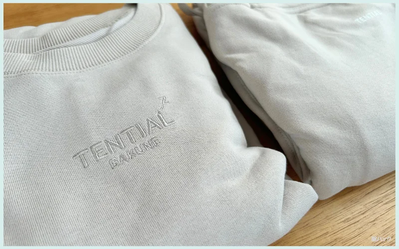 BAKUNEスウェット